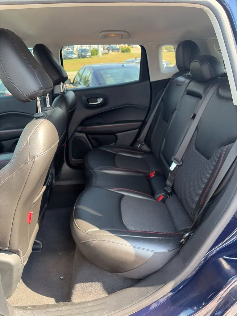 Jeep Compass photo 6
