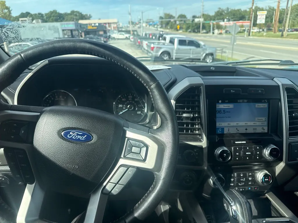 Ford F-150 photo 6
