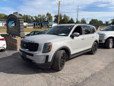 Photos of 2021 Kia Telluride SX for sale in Blue Springs, MO at MAG Auto - Munsterman Automotive Group