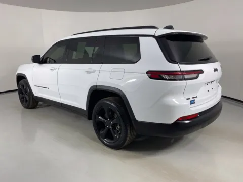 More photos of 2023 Jeep Grand Cherokee L Limited at MAG Auto - Munsterman Automotive Group, MO