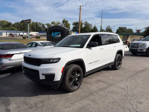 Photos of 2023 Jeep Grand Cherokee L Limited for sale in Blue Springs, MO at MAG Auto - Munsterman Automotive Group