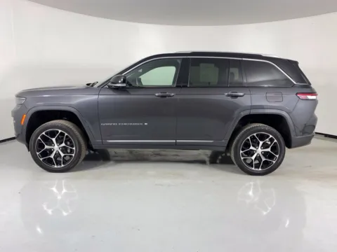 More photos of 2022 Jeep Grand Cherokee Summit Reserve at MAG Auto - Munsterman Automotive Group, MO