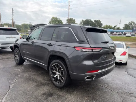 Another view of 2022 Jeep Grand Cherokee Summit Reserve for sale in Blue Springs, MO at MAG Auto - Munsterman Automotive Group