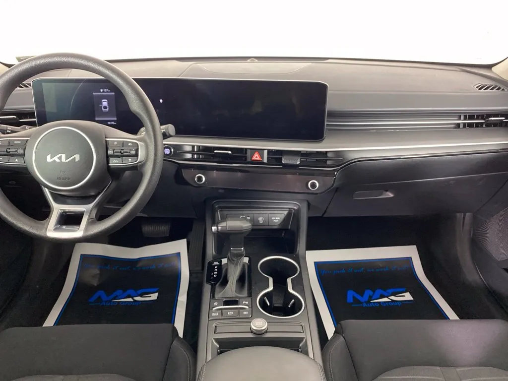 Kia K5 photo 34