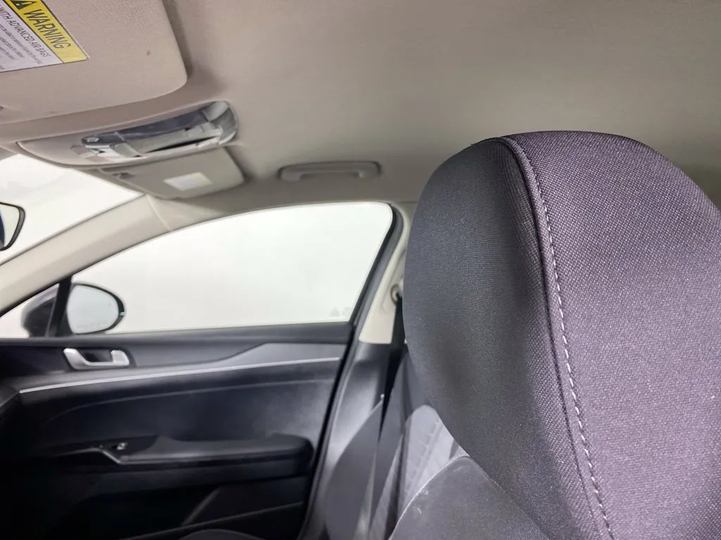 Kia K5 photo 17