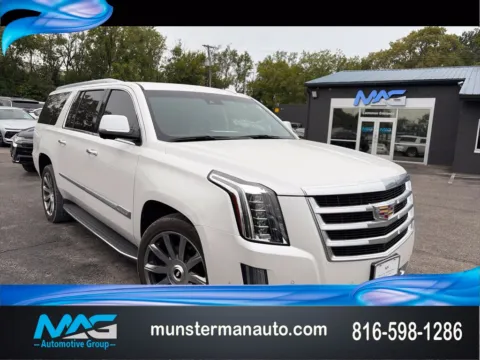 White 2018 Cadillac Escalade ESV Luxury for sale in Blue Springs, MO