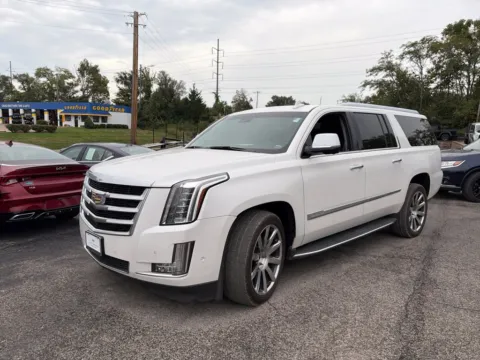 Photos of 2018 Cadillac Escalade ESV Luxury for sale in Blue Springs, MO at MAG Auto - Munsterman Automotive Group