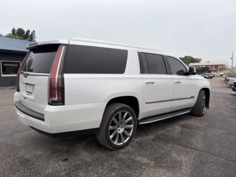 More photos of 2018 Cadillac Escalade ESV Luxury at MAG Auto - Munsterman Automotive Group, MO
