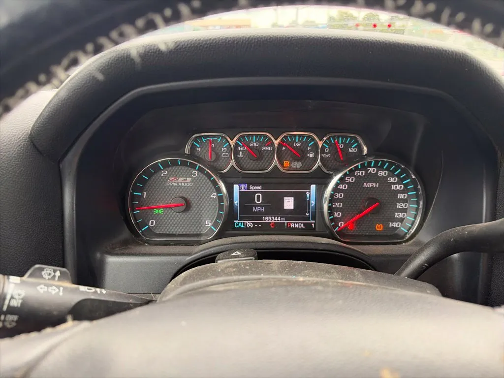 Chevrolet Silverado photo 7