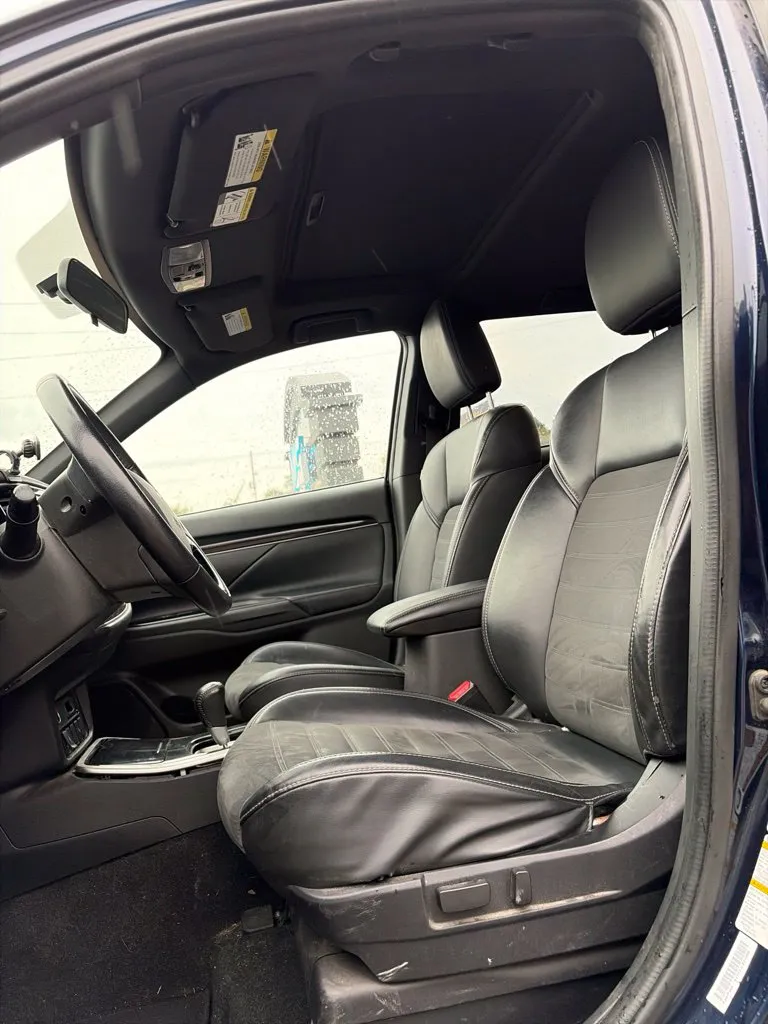 Mitsubishi Outlander photo 6