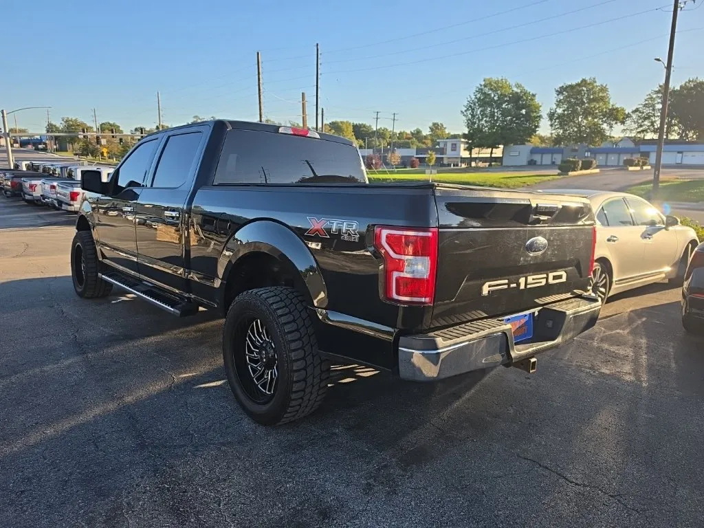 Ford F-150 photo 3