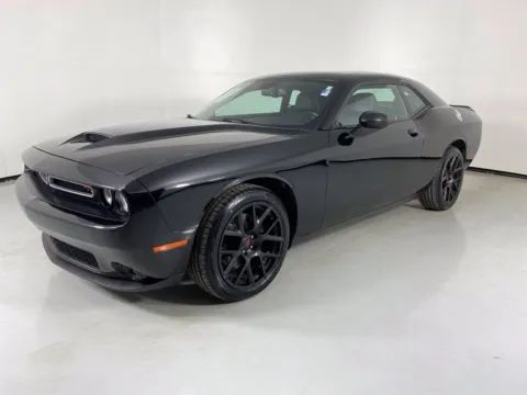 More photos of 2016 Dodge Challenger R/T at MAG Auto - Munsterman Automotive Group, MO