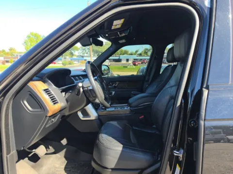 More photos of 2018 Land Rover Range Rover 3.0L V6 Supercharged at MAG Auto - Munsterman Automotive Group, MO