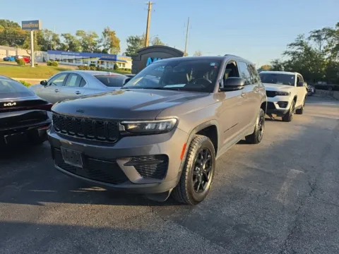 Photos of 2024 Jeep Grand Cherokee Altitude for sale in Blue Springs, MO at MAG Auto - Munsterman Automotive Group