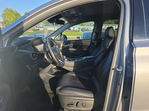 More photos of 2023 Hyundai Santa Fe Hybrid SEL Premium at MAG Auto - Munsterman Automotive Group, MO