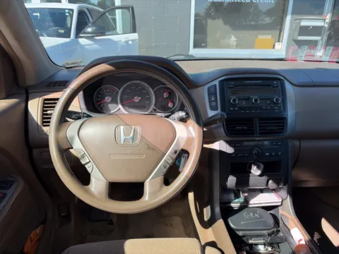 More photos of 2006 Honda Pilot EX at MAG Auto - Munsterman Automotive Group, MO