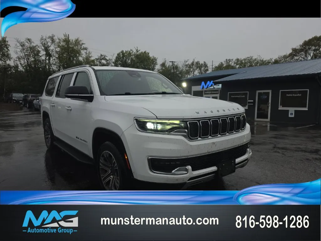 White 2023 Jeep Wagoneer L Series II for sale in Blue Springs, MO