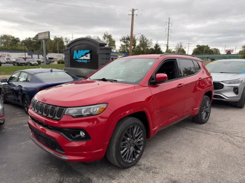 Photos of 2023 Jeep Compass Limited for sale in Blue Springs, MO at MAG Auto - Munsterman Automotive Group