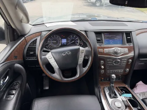 More photos of 2017 INFINITI QX80 at MAG Auto - Munsterman Automotive Group, MO