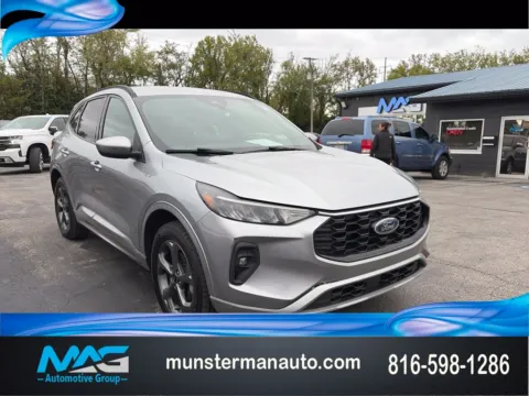Silver 2023 Ford Escape Hybrid ST-Line Select for sale in Blue Springs, MO