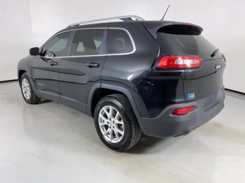 More photos of 2014 Jeep Cherokee Latitude at MAG Auto - Munsterman Automotive Group, MO