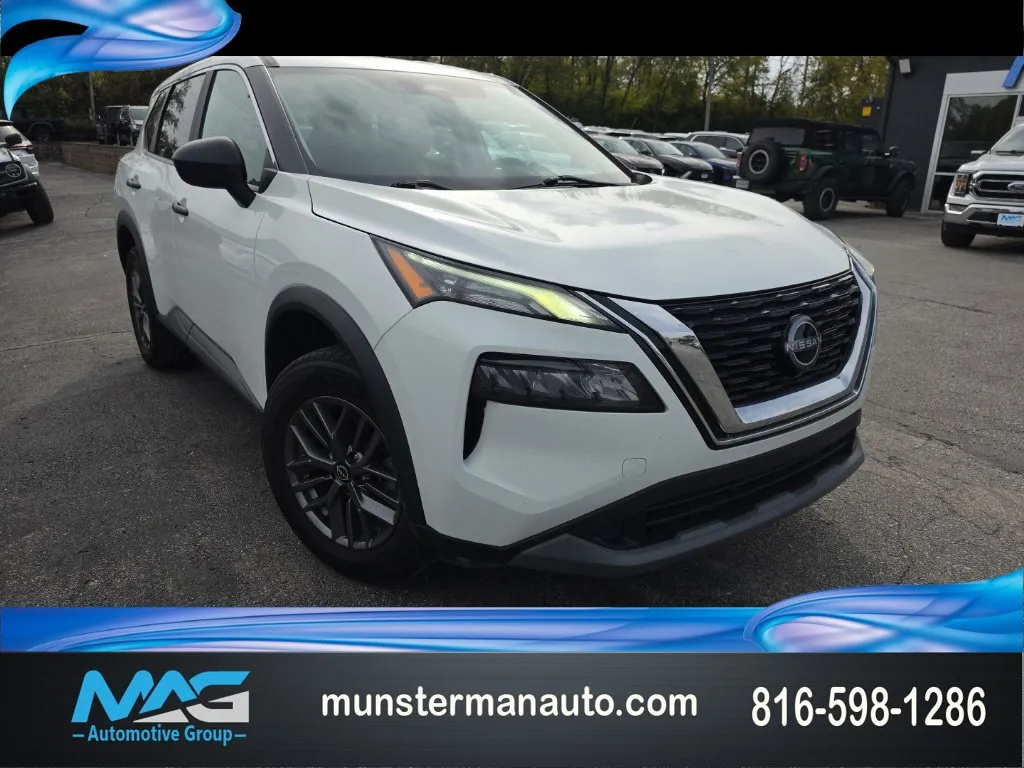 White 2023 Nissan Rogue S for sale in Blue Springs, MO