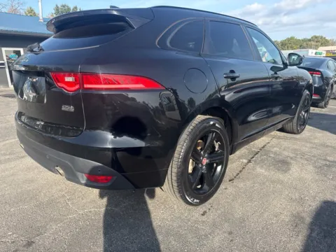 More photos of 2020 Jaguar F-PACE 25t Checkered Flag at MAG Auto - Munsterman Automotive Group, MO