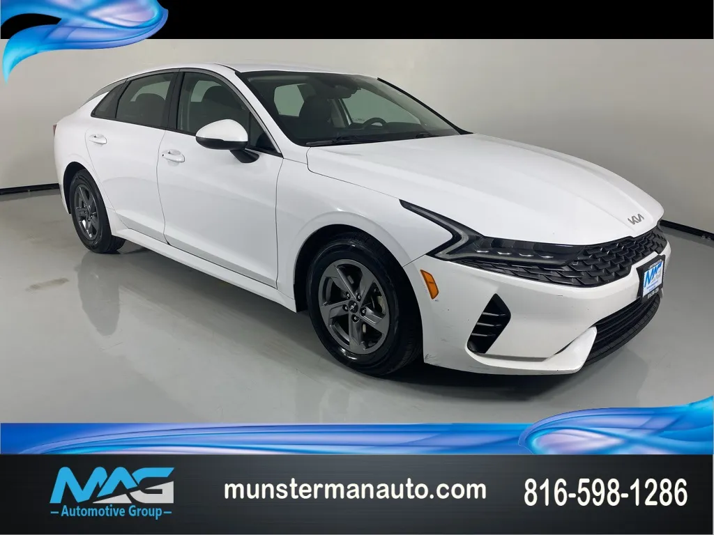 2022 Kia K5 LXS for sale in Blue Springs, MO