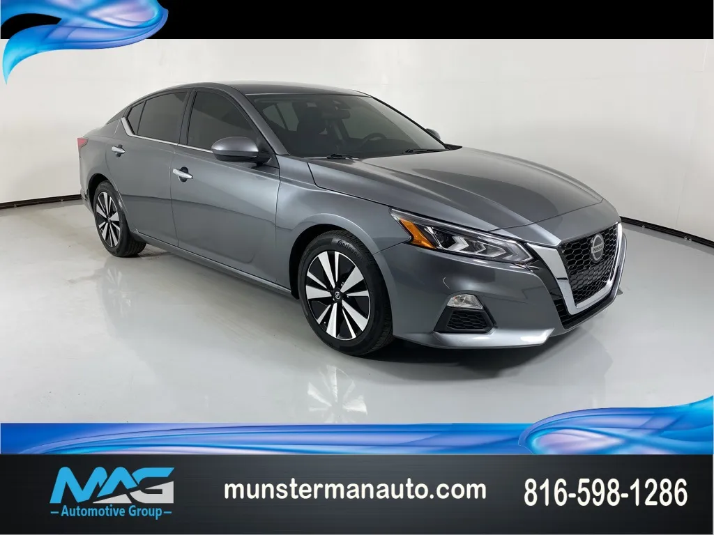 Gray 2022 Nissan Altima 2.5 SV for sale in Blue Springs, MO