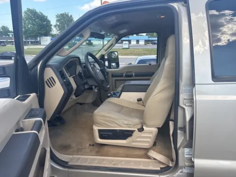 More photos of 2008 Ford F-350SD XL at MAG Auto - Munsterman Automotive Group, MO