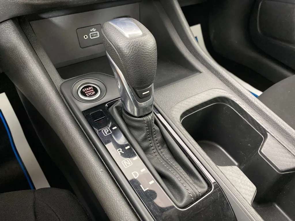 2022 Nissan Sentra S photo 31