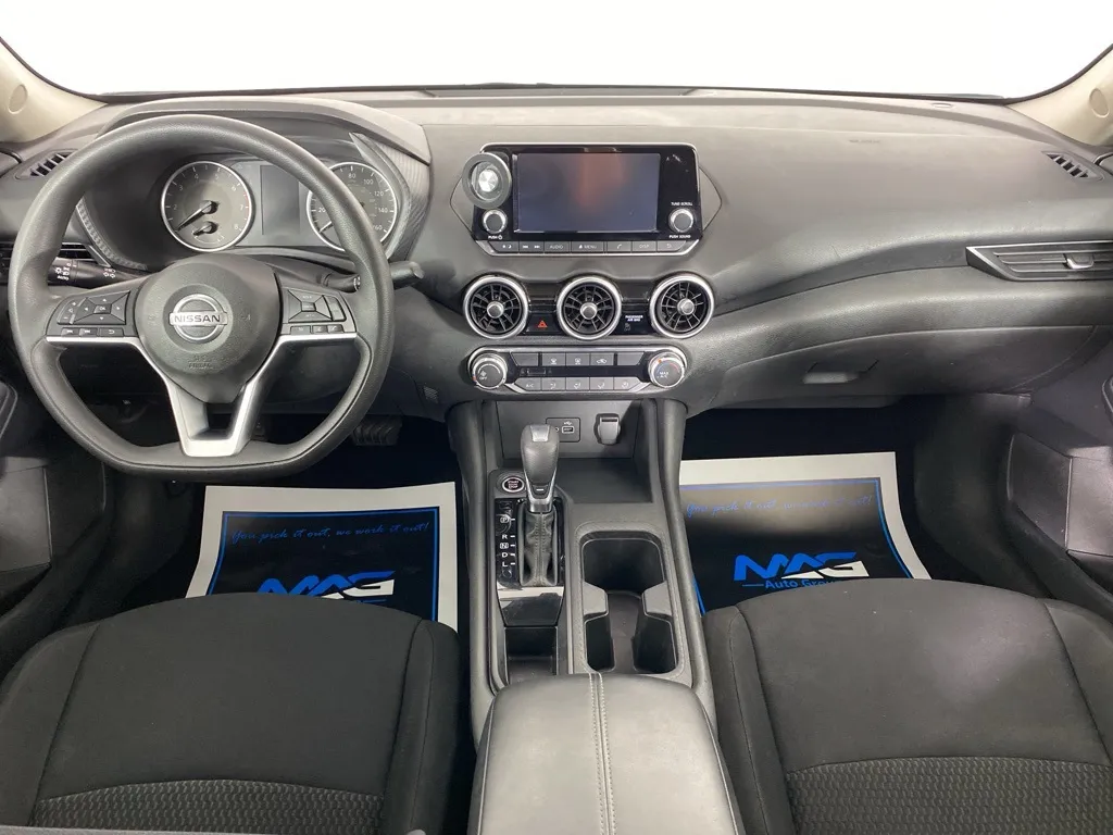 2022 Nissan Sentra S photo 23