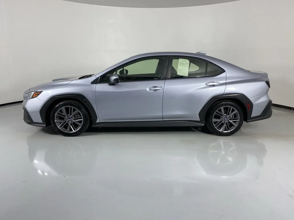 2022 Subaru WRX Base photo 2