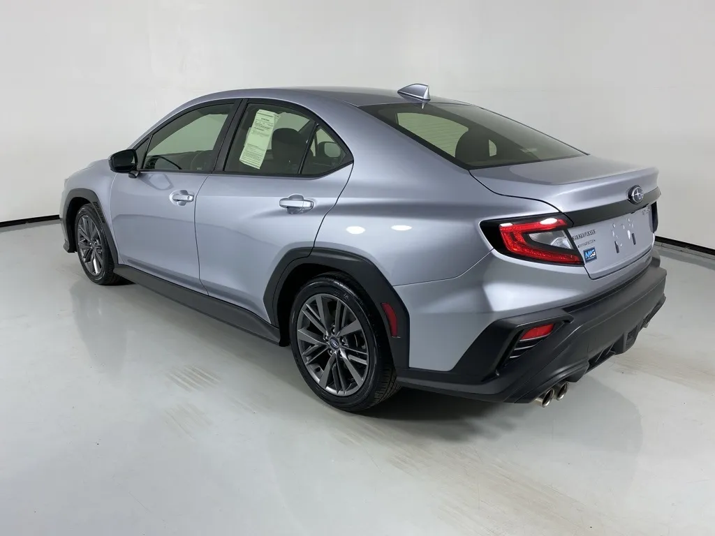 2022 Subaru WRX Base photo 4