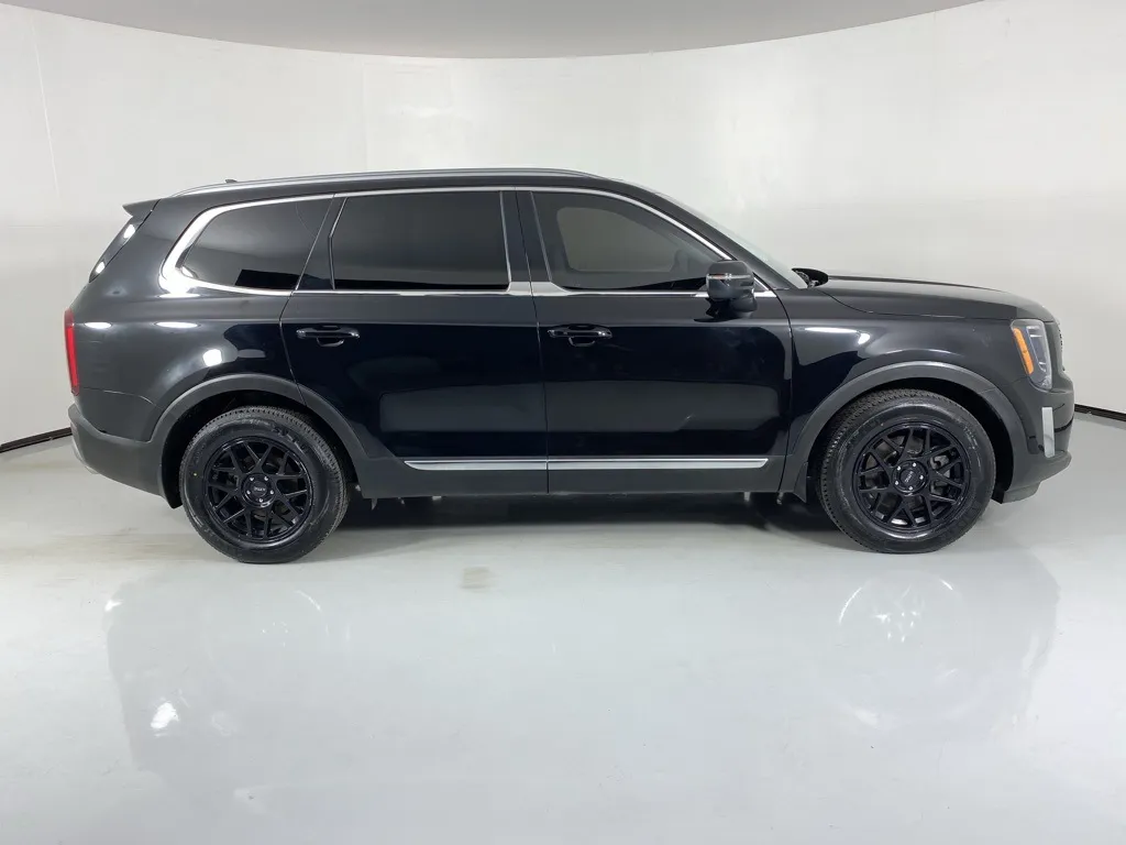 2021 Kia Telluride EX photo 16