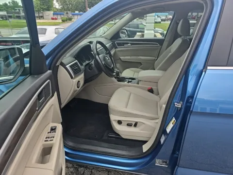More photos of 2019 Volkswagen Atlas 3.6L V6 SE at MAG Auto - Munsterman Automotive Group, MO