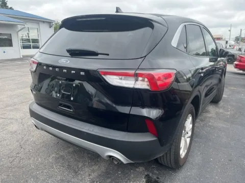 Another view of 2020 Ford Escape SE for sale in Blue Springs, MO at MAG Auto - Munsterman Automotive Group