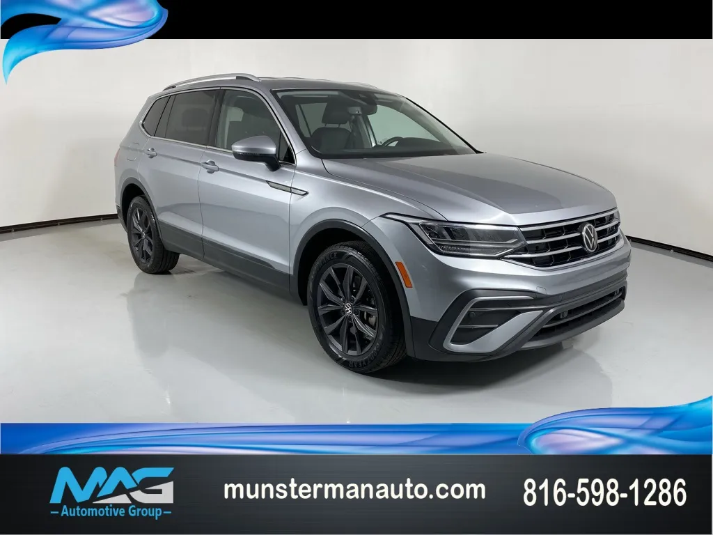 Silver 2022 Volkswagen Tiguan 2.0T SE for sale in Blue Springs, MO