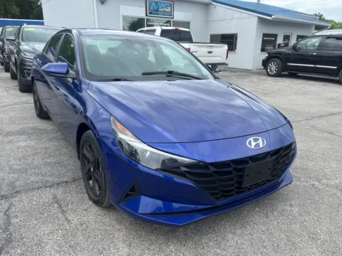 Photos of 2021 Hyundai Elantra SEL for sale in Blue Springs, MO at MAG Auto - Munsterman Automotive Group