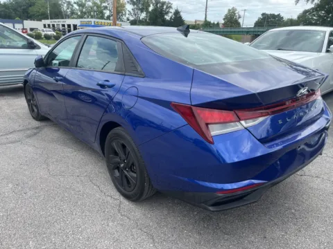 More photos of 2021 Hyundai Elantra SEL at MAG Auto - Munsterman Automotive Group, MO