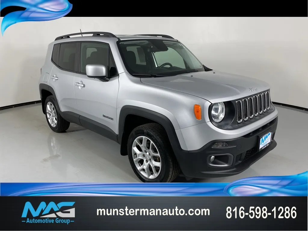 Silver 2016 Jeep Renegade Latitude for sale in Blue Springs, MO