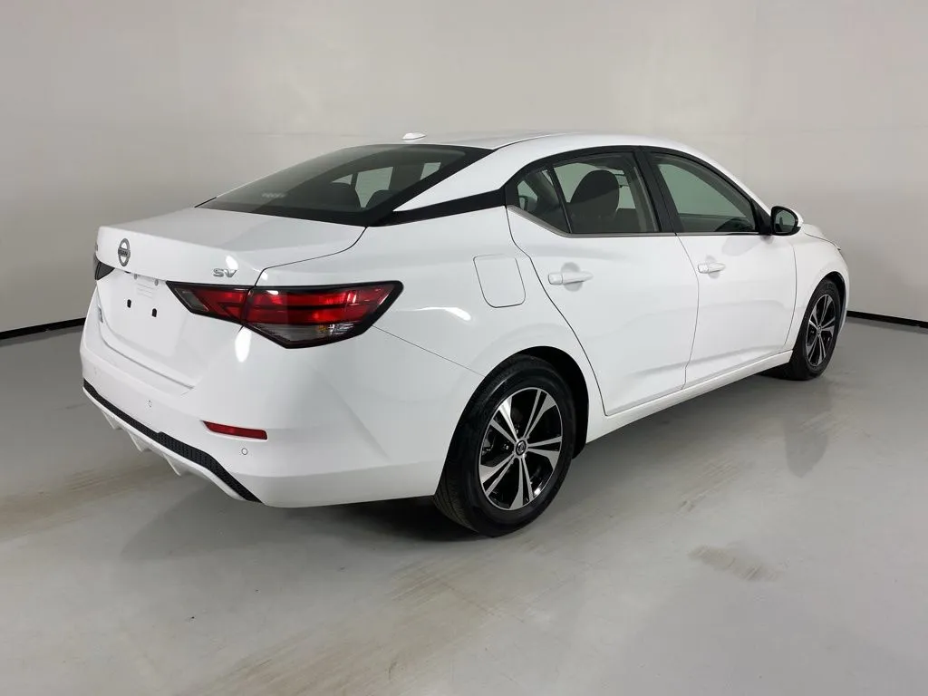 2023 Nissan Sentra SV - Photo 7