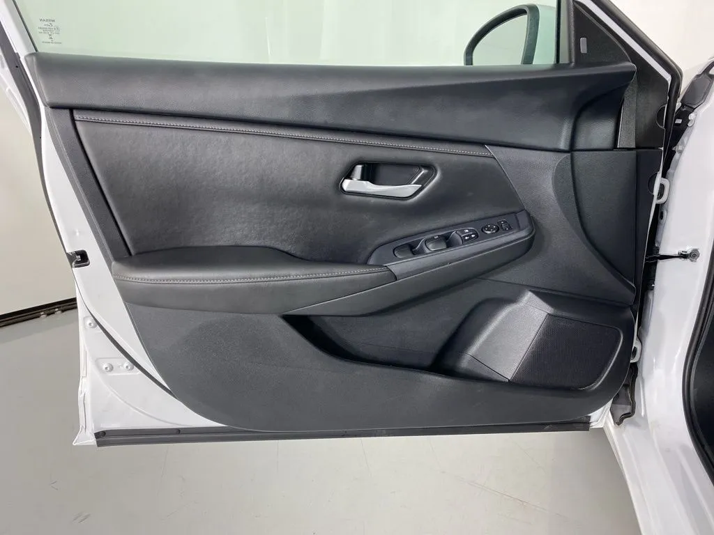 2023 Nissan Sentra SV - Photo 13