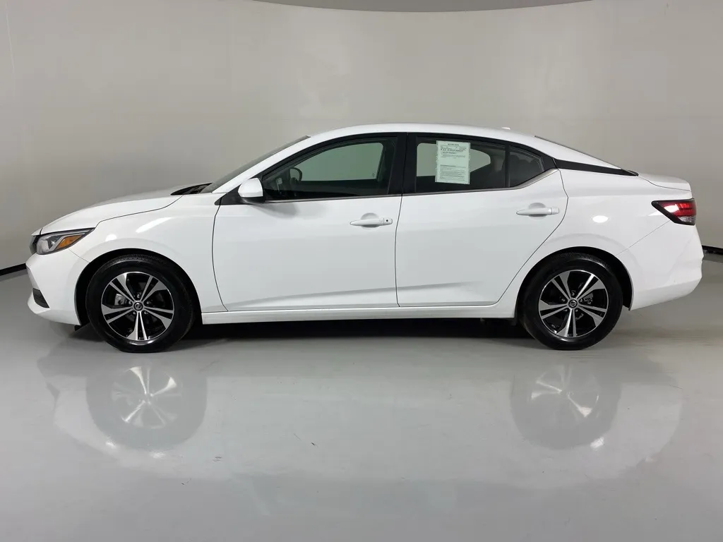 2023 Nissan Sentra SV photo 2