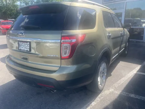 Another view of 2013 Ford Explorer XLT for sale in Blue Springs, MO at MAG Auto - Munsterman Automotive Group