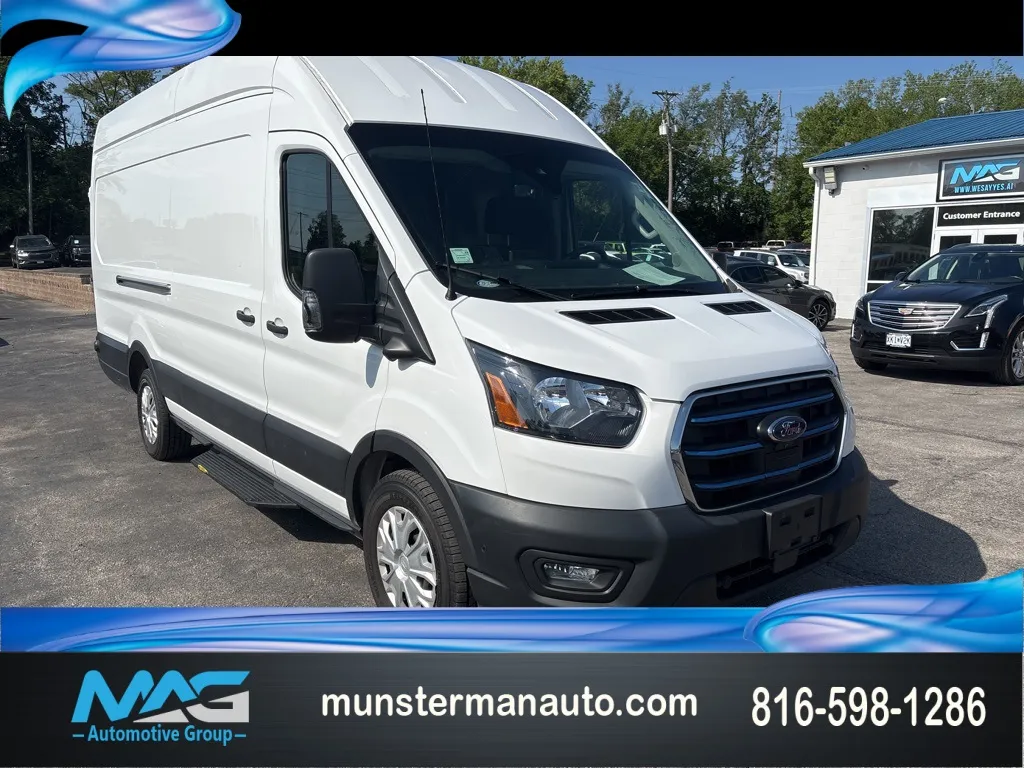 White 2022 Ford E-Transit-350 for sale in Blue Springs, MO