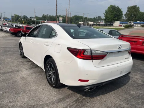 Another view of 2016 Lexus ES 350 for sale in Blue Springs, MO at MAG Auto - Munsterman Automotive Group