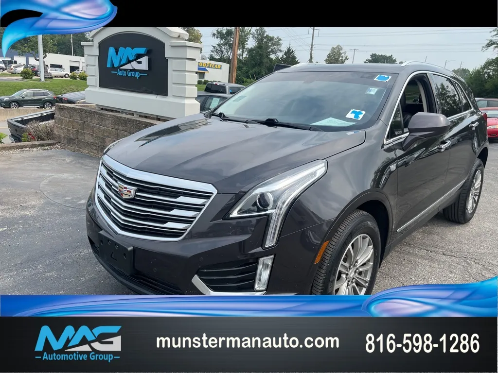 Gray 2018 Cadillac XT5 Luxury for sale in Blue Springs, MO