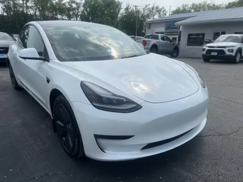 Photos of 2022 Tesla Model 3 Long Range for sale in Blue Springs, MO at MAG Auto - Munsterman Automotive Group