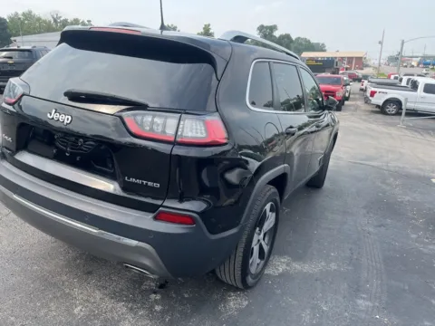 Another view of 2019 Jeep Cherokee Limited for sale in Blue Springs, MO at MAG Auto - Munsterman Automotive Group